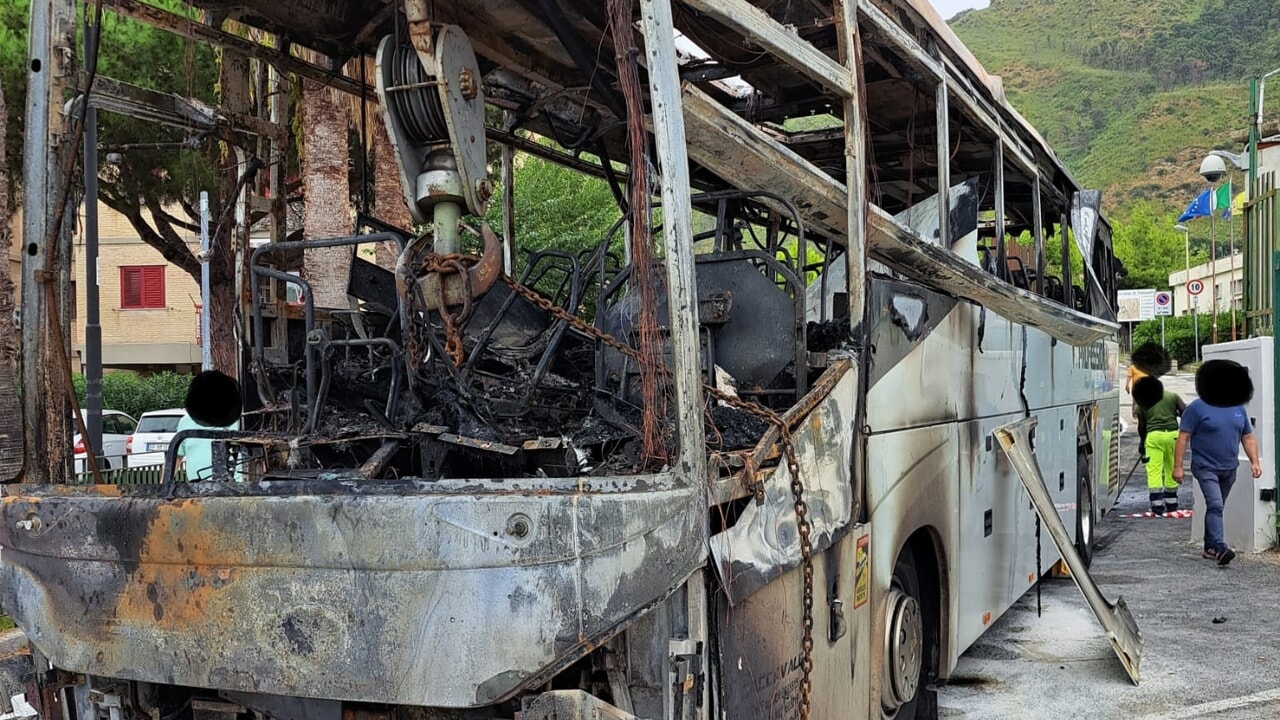 bus-turistico-pozzuoli