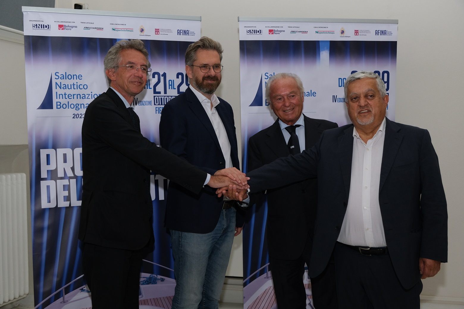 da sx. sindaco G.Manfredi, sindaco M. Lepore, G.Amato (Pres. Snib) e G. Calzolari (Pres. BolognaFiere) (1)