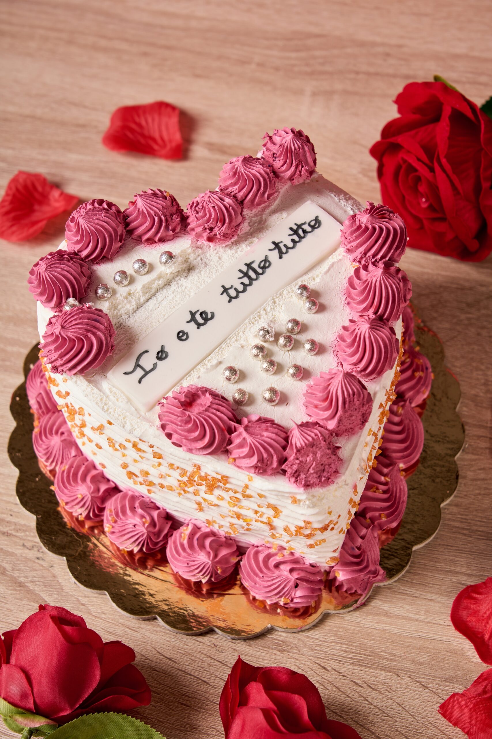 Fabio Tuccillo_Hidden Message Cake 2
