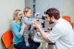 slit-lamp-examination_179755-670