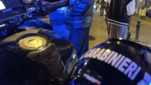Carabinieri-movida-Chiaia-1-696x393