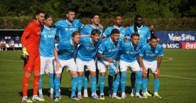 IL NAPOLI AFFRONTA IL CATANZARO DI AQUILANI, SUPPORTATO DA OLTRE 400 TIFOSI SECONDA USCITA PER LA SQUADRA DI CONTE DOPO LA SFIDA ALL’AREZZO. E’ SOLD OUT ALLA SKI.IT ARENA