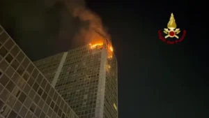 Vigili-del-Fuoco-Napoli-696x392