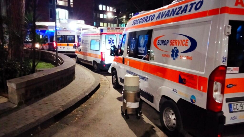 fila ambulanze 4-2