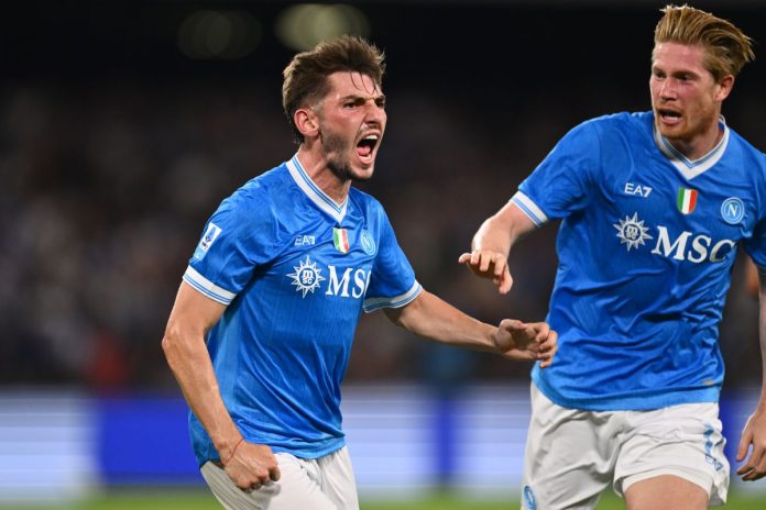 Napoli-1-696x464