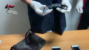 carabinieri coltello ercolano
