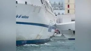 incidente traghetti capri
