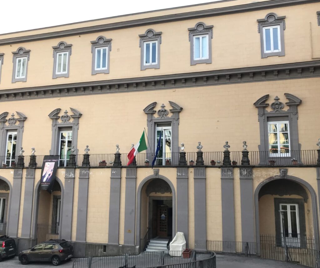 Palazzo Cariati istituto pontano