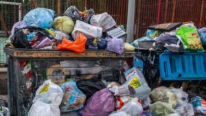 Rifiuti-Palermo-1-696x393