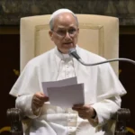Papa Leone XIV “La paura del futuro rende i giovani fragili, ascoltare la richiesta d’aiuto”