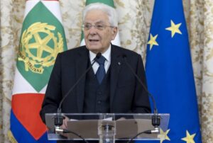 Mattarella-2-696x468