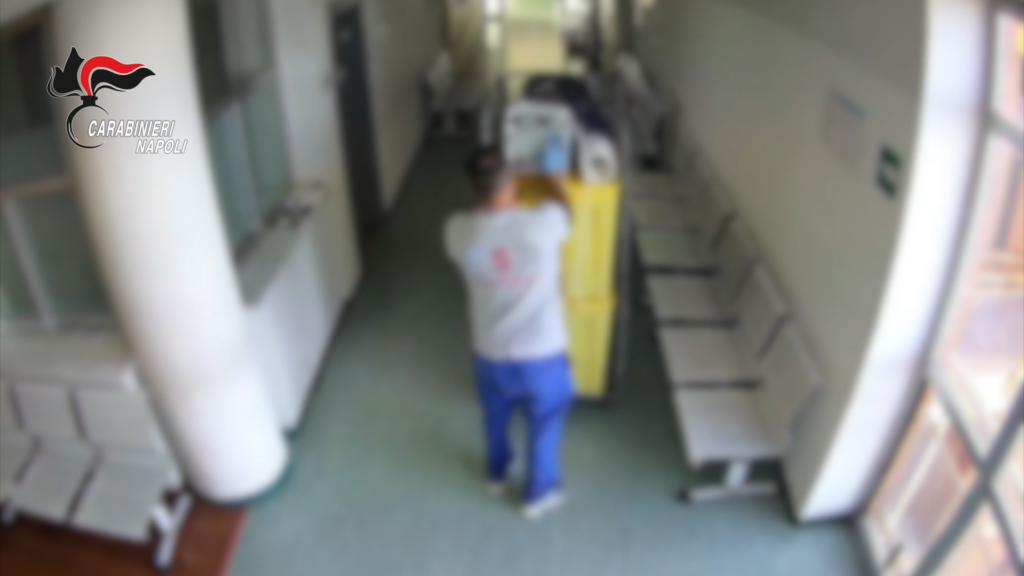 ladro condizionatore ospedale