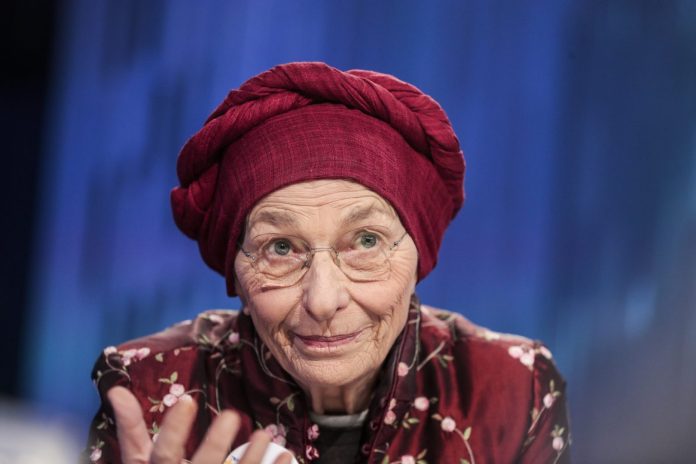 Emma-Bonino-696x464